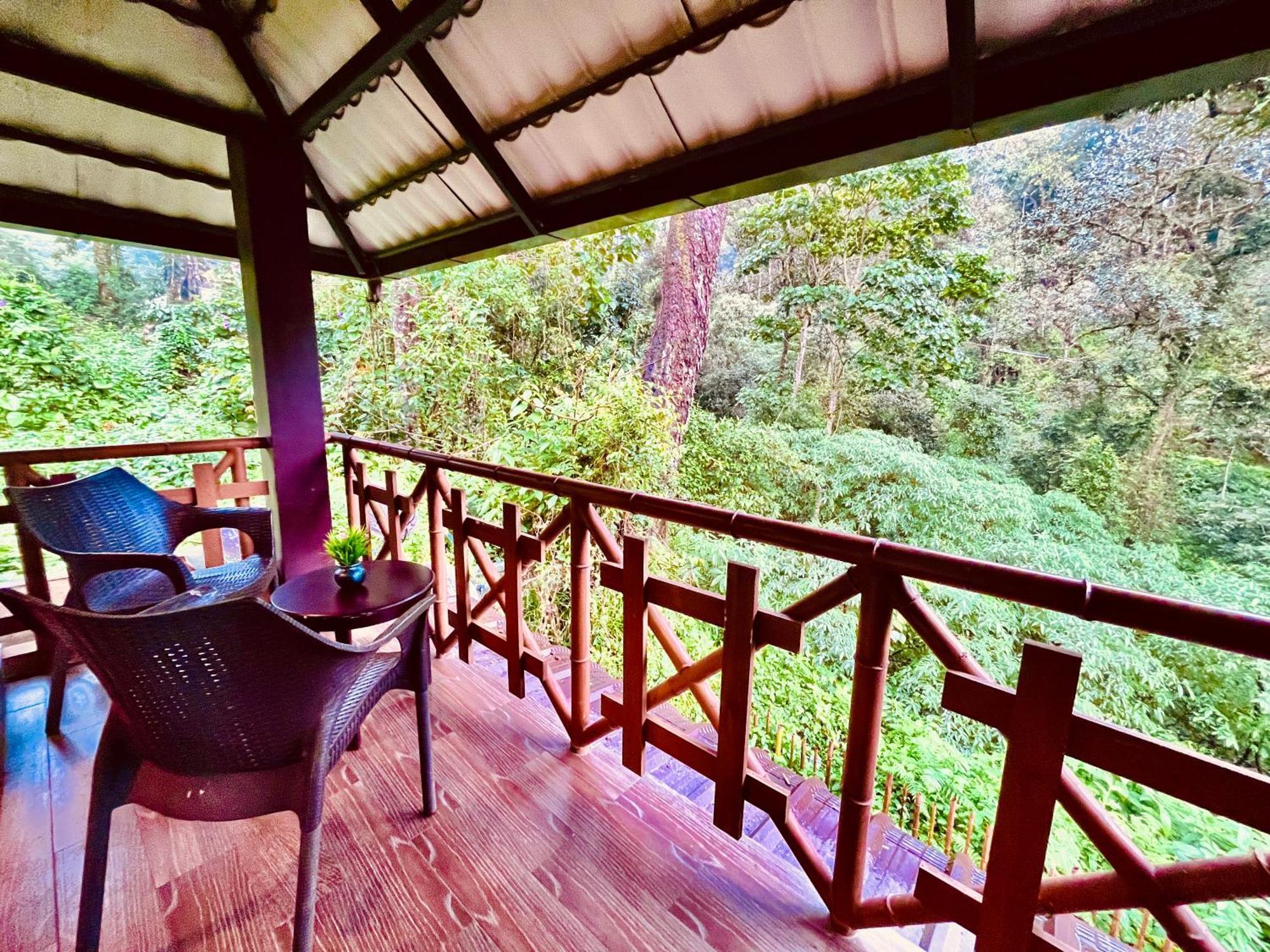 Munnar Tea Estate Cottage And Resort - Away From City Hustle Eksteriør billede